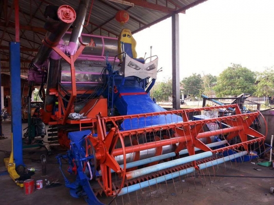 ขายรถเกี่ยวข้าว อู่สอทวี อุ้ม2.5ตัน เครื่อง185แรง ตัวเดิน12 ปั้ม22ไดกิ้น ช่วงล่างดี โซ่ใบแท็คดี ปั้มดี สภาพพร้อมใช้งาน สนใจโทร 090-8588220คุณนะ 093-3258446คุณบิว หรือเข้าดูสินค้าอื่นๆได้ที่ www.truck.in.th/498 หรือเพจFacebook ณรงค์ ซื้อขายรถมือสอง (เว็บไซ