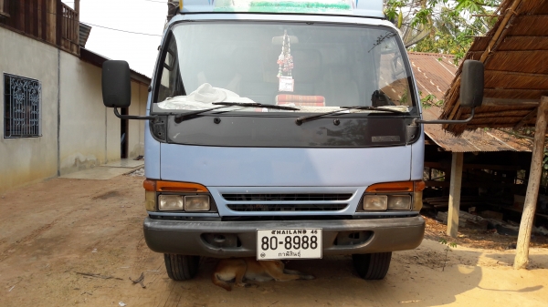 NPR  120 แรง  ปี 40 ยาว 5 เมตร  (รถห้างแท้.สียังไม่เคยทำ .เจ้าของขับเอง) ...  ราคา  450,000 บาท