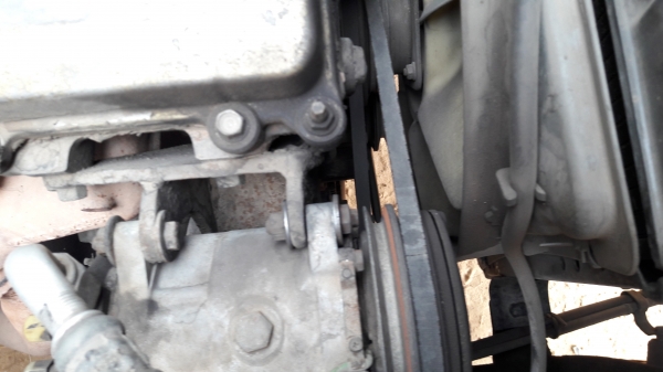 NPR  120 แรง  ปี 40 ยาว 5 เมตร  (รถห้างแท้.สียังไม่เคยทำ .เจ้าของขับเอง) ...  ราคา  450,000 บาท