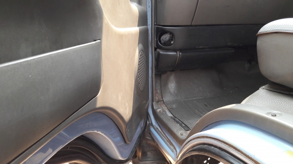 NPR  120 แรง  ปี 40 ยาว 5 เมตร  (รถห้างแท้.สียังไม่เคยทำ .เจ้าของขับเอง) ...  ราคา  450,000 บาท