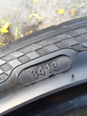 ขายยาง ACCEIERA (INDONESIA) 245-35-20 ปี13 ดอกสวยๆ ไม่มีปะ คู่ละ 2,200 บาท