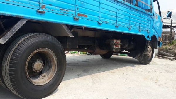 ขายด่วน 6 ล้อกลาง