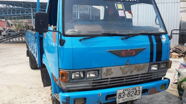 ขายด่วน 6 ล้อกลาง