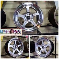 ขายล้อใหม่ Weld ขอบ15 4 รู100 กว้าง8 ออฟ 20 ล้อเปล่า 11,500 บาท