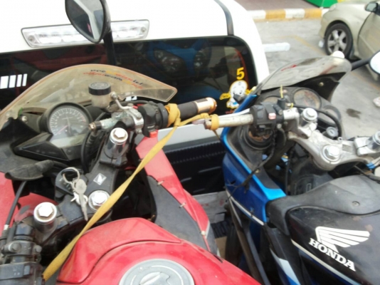 ขายเหมา 3 คัน *อ่านก่อนนะครับ* CBR 150 i ปี 54 ล้อมีเนียมกาบโต 2 วง ,CBR 150 R ปี 51,Sonic 125 ปี 52 สตาร์ทมือ ล้อมีเนียมกาบโต 2 วง  รถไม่เครื่องไม่ติดทั้ง 3 คัน มีแต่เล่มทะเบียน ไม่มีชุดโอนและบัตรประชาชน ทะเบียนขาดเกิน 3 ปี ทุกคัน **ขายตามสภาพ** มาดูรถได