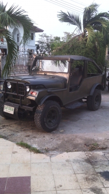 จี๊ปหน้ากบcj6