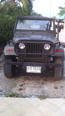 จี๊ปหน้ากบcj6