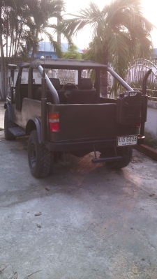 จี๊ปหน้ากบcj6