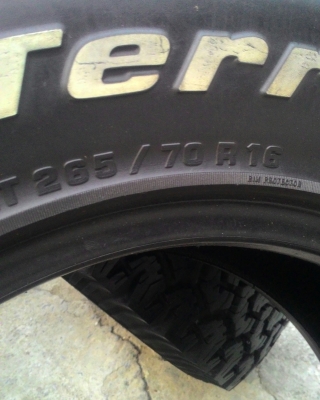 ขาย ยางBF All 265/70/16 สวยๆ ขาย ยางBF All 265/70/16 สวยๆ