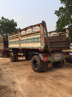 ลุกพ่วง2คานดั้ม. ยางเตม. กะบะเหล็กสวยงามมากๆ