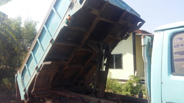 ขายกระบะดั้มnpr