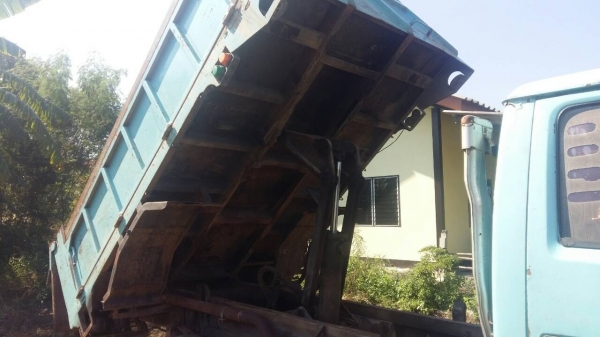 ขายกระบะดั้มnpr