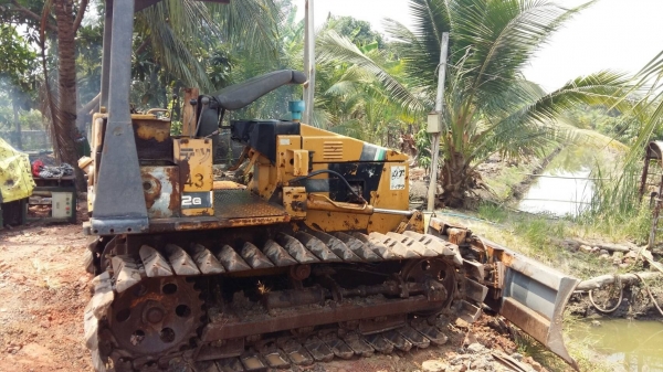 ขายBd2gรถแทรกเตอร์