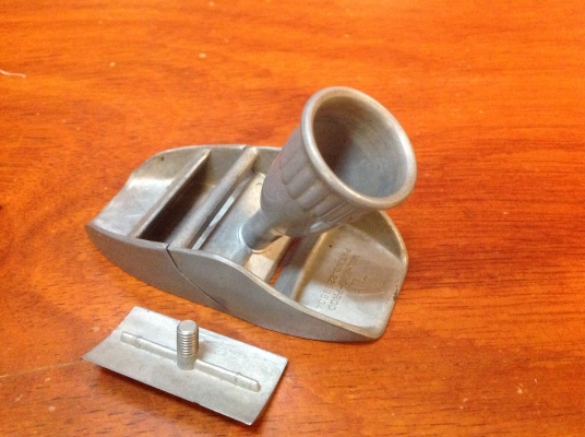 ขายกบ Vintage Wilkro Combination Wood Razor มีกล่อง ใบครบ เป็นของสะสมหายาก