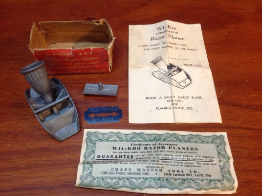 ขายกบ Vintage Wilkro Combination Wood Razor มีกล่อง ใบครบ เป็นของสะสมหายาก