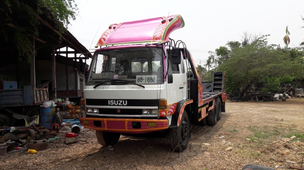 อีซูซุร็อคกี้175 ร็อคกี้แท้ รถออกห้างตรีเพชร 2เพลา สโล ยาง900 เครื่องแห้ง อีซูซุร็อคกี้175 ร็อคกี้แท้ รถออกห้างตรีเพชร 2เพลา สโล ยาง900 เครื่องแห้ง