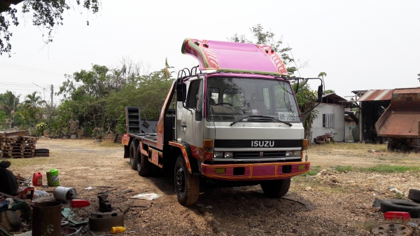 อีซูซุร็อคกี้175 ร็อคกี้แท้ รถออกห้างตรีเพชร 2เพลา สโล ยาง900 เครื่องแห้ง อีซูซุร็อคกี้175 ร็อคกี้แท้ รถออกห้างตรีเพชร 2เพลา สโล ยาง900 เครื่องแห้ง