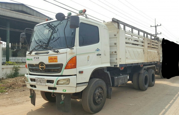 ขายเฉพาะตัวแม่ 10 ล้อดั้ม HINO MEGA 320 ปี 49 ดั้มสามมิตร มีระบบลำโพงลากพ่วง คัสซีสวยตลอดเส้น เครื่องเดิม เกียร์เดิม ยางเต็ม ทะเบียนพร้อมโอน