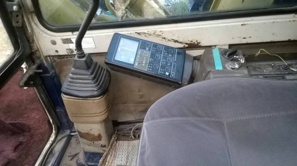 ขาย รถแบคโฮ Komatsu pc 200 รุ่น 5 รถสวยพร้อมใช้ สภาพดี