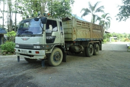 ขายรถบรรทุก Hino 3H เครื่อง 195 แรง 2 เพลา ปี 38 ดัมพ์สามมิตร ยางดี แอร์พร้อม ทะเบียนพร้อม ขายรถบรรทุก Hino 3H เครื่อง 195 แรง 2 เพลา ปี 38 ดัมพ์สามมิตร ยางดี แอร์พร้อม ทะเบียนพร้อม