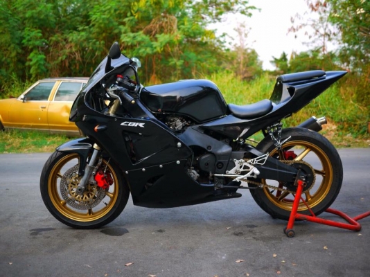 ขาย Honda Cbr92 ตัวคาร์บูไฟฟ้า พร้อมทะเบียนแท้ แฟริ่ง Rc212 สภาพเครื่องสดๆทำใหม่เรียบร้อยพร้อมออกทริปทันที