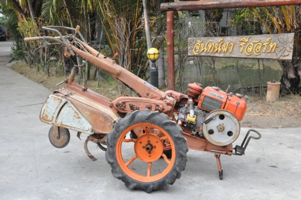 ขายรถพรวนดินKUBOTA แรงดี สภาพสวยเดิมจากญี่ปุ่น มีเกียร์ 22,000เท่านั้น