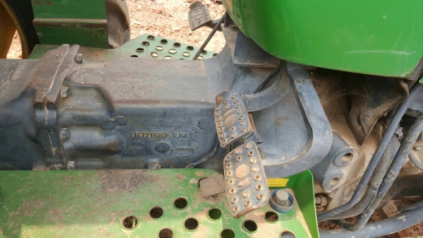 ขาย รถไถ JOHN DEERE 5310K 2 เพลา คานหน้า CARRARO เครื่อง 3 สูบ เอกสารเล่มทะเบียนครบ อุปกรณ์มีผานดันหน้า และหาง 3