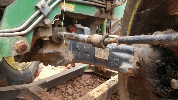 ขาย รถไถ JOHN DEERE 5310K 2 เพลา คานหน้า CARRARO เครื่อง 3 สูบ เอกสารเล่มทะเบียนครบ อุปกรณ์มีผานดันหน้า และหาง 3