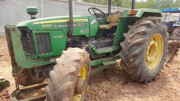 ขาย รถไถ JOHN DEERE 5310K 2 เพลา คานหน้า CARRARO เครื่อง 3 สูบ เอกสารเล่มทะเบียนครบ อุปกรณ์มีผานดันหน้า และหาง 3