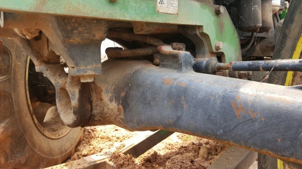 ขาย รถไถ JOHN DEERE 5310K 2 เพลา คานหน้า CARRARO เครื่อง 3 สูบ เอกสารเล่มทะเบียนครบ อุปกรณ์มีผานดันหน้า และหาง 3