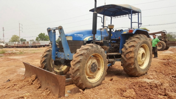 ขาย รถไถ New Holland TT75-DT 2 เพลา อุปกรณ์มีแค่ผานดันหน้า เอกสารเล่มทะเบียนครบ