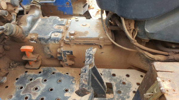 ขาย รถไถ New Holland TT75-DT 2 เพลา อุปกรณ์มีแค่ผานดันหน้า เอกสารเล่มทะเบียนครบ ขาย รถไถ New Holland TT75-DT 2 เพลา อุปกรณ์มีแค่ผานดันหน้า เอกสารเล่มทะเบียนครบ