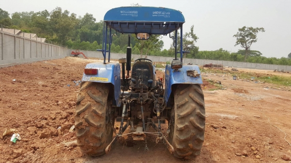 ขาย รถไถ New Holland TT75-DT 2 เพลา อุปกรณ์มีแค่ผานดันหน้า เอกสารเล่มทะเบียนครบ ขาย รถไถ New Holland TT75-DT 2 เพลา อุปกรณ์มีแค่ผานดันหน้า เอกสารเล่มทะเบียนครบ