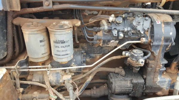 ขาย รถไถ New Holland TT75-DT 2 เพลา อุปกรณ์มีแค่ผานดันหน้า เอกสารเล่มทะเบียนครบ ขาย รถไถ New Holland TT75-DT 2 เพลา อุปกรณ์มีแค่ผานดันหน้า เอกสารเล่มทะเบียนครบ