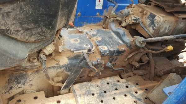 ขาย รถไถ New Holland TT75-DT 2 เพลา อุปกรณ์มีแค่ผานดันหน้า เอกสารเล่มทะเบียนครบ ขาย รถไถ New Holland TT75-DT 2 เพลา อุปกรณ์มีแค่ผานดันหน้า เอกสารเล่มทะเบียนครบ