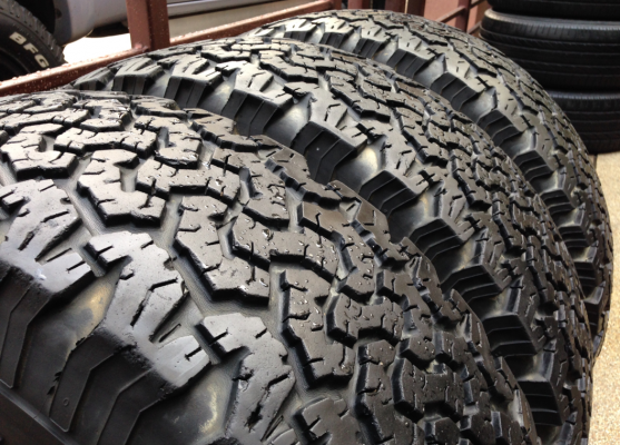 ยาง All BF Goodrich 265 70 16 ปลายปี11 ดอกเต็ม จำนวน 3เส้น ราคาไม่แพง