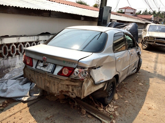 ซากซิดตี้ ZX ถอดเเยกขายอะไหลทุกอย่างมีหลายรุ่นเก๋งเเละกระบะ