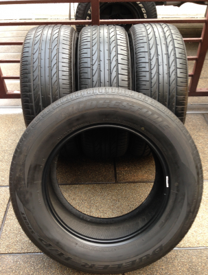 ยาง Bridgestone 265 60 18 สิ้นปี11 ดอกเต็ม ใช้ยาว ราคาไม่แพง
