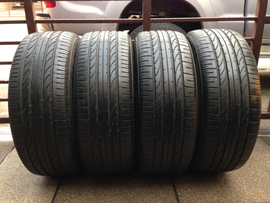 ยาง Bridgestone 265 60 18 สิ้นปี11 ดอกเต็ม ใช้ยาว ราคาไม่แพง