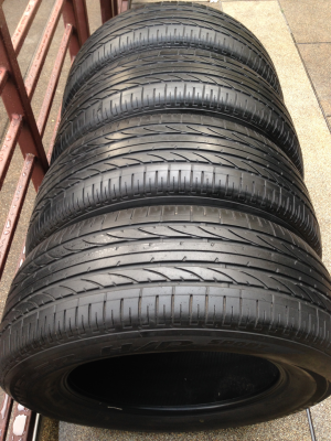 ยาง Bridgestone 265 60 18 สิ้นปี11 ดอกเต็ม ใช้ยาว ราคาไม่แพง