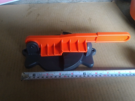 อุปกรณ์กดบีบกระป๋องต่างๆ ให้เล็กลง ประหยัดพื้นที่