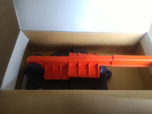 อุปกรณ์กดบีบกระป๋องต่างๆ ให้เล็กลง ประหยัดพื้นที่