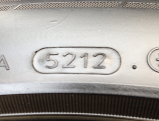 ยาง AURORA 265 50 20 สิ้นปี12 พร้อมใช้งาน ราคาไม่แพง ยาง AURORA 265 50 20 สิ้นปี12 พร้อมใช้งาน ราคาไม่แพง