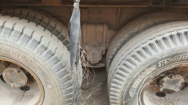 ขาย หัวลาก HINO ZM705 ช่วงล่างเบรคแห้ง พร้อมหางเซมิดั้ม 2 เพลา ยาว 7.50 เมตร เครื่อง EM100 220 แรงม้า คัสซีสวย ช่วงล่างดี รถพร้อมใช้ ทะเบียนเต็มพร้อมโอน