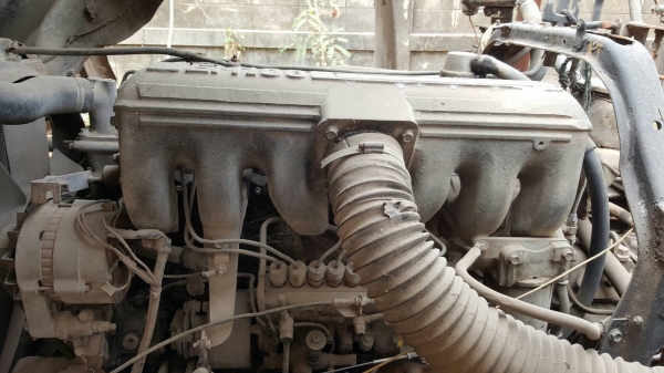 ขาย หัวลาก HINO ZM705 ช่วงล่างเบรคแห้ง พร้อมหางเซมิดั้ม 2 เพลา ยาว 7.50 เมตร เครื่อง EM100 220 แรงม้า คัสซีสวย ช่วงล่างดี รถพร้อมใช้ ทะเบียนเต็มพร้อมโอน