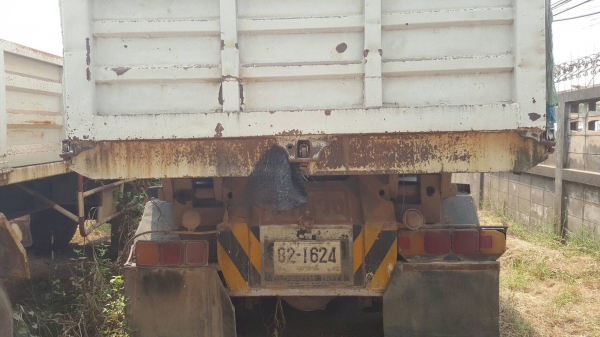 ขาย หัวลาก HINO ZM705 ช่วงล่างเบรคแห้ง พร้อมหางเซมิดั้ม 2 เพลา ยาว 7.50 เมตร เครื่อง EM100 220 แรงม้า คัสซีสวย ช่วงล่างดี รถพร้อมใช้ ทะเบียนเต็มพร้อมโอน