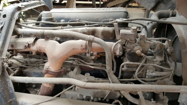 ขาย หัวลาก HINO ZM705 ช่วงล่างเบรคแห้ง พร้อมหางเซมิดั้ม 2 เพลา ยาว 7.50 เมตร เครื่อง EM100 220 แรงม้า คัสซีสวย ช่วงล่างดี รถพร้อมใช้ ทะเบียนเต็มพร้อมโอน