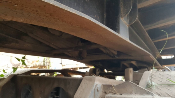 ขาย หัวลาก HINO ZM705 ช่วงล่างเบรคแห้ง พร้อมหางเซมิดั้ม 2 เพลา ยาว 7.50 เมตร เครื่อง EM100 220 แรงม้า คัสซีสวย ช่วงล่างดี รถพร้อมใช้ ทะเบียนเต็มพร้อมโอน