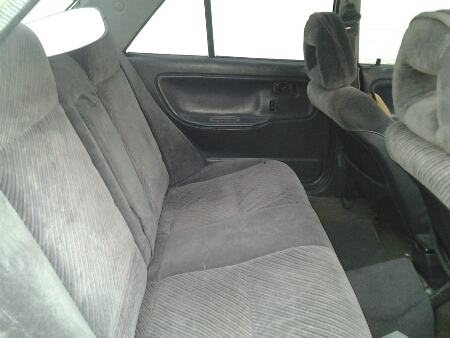 ขายรถยนต์ ปี94 มาสด้า323 เครื่อง1600cc.หัวฉีด(ติดแก๊ส) เกียร์ออโต้ พวงมาลัยเพาเวอร์ แอร์เย็น ล้อแม็ก เครื่องดี ขายถูกๆครับ