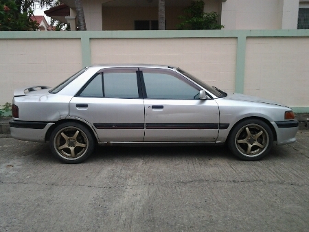 ขายรถยนต์ ปี94 มาสด้า323 เครื่อง1600cc.หัวฉีด(ติดแก๊ส) เกียร์ออโต้ พวงมาลัยเพาเวอร์ แอร์เย็น ล้อแม็ก เครื่องดี ขายถูกๆครับ